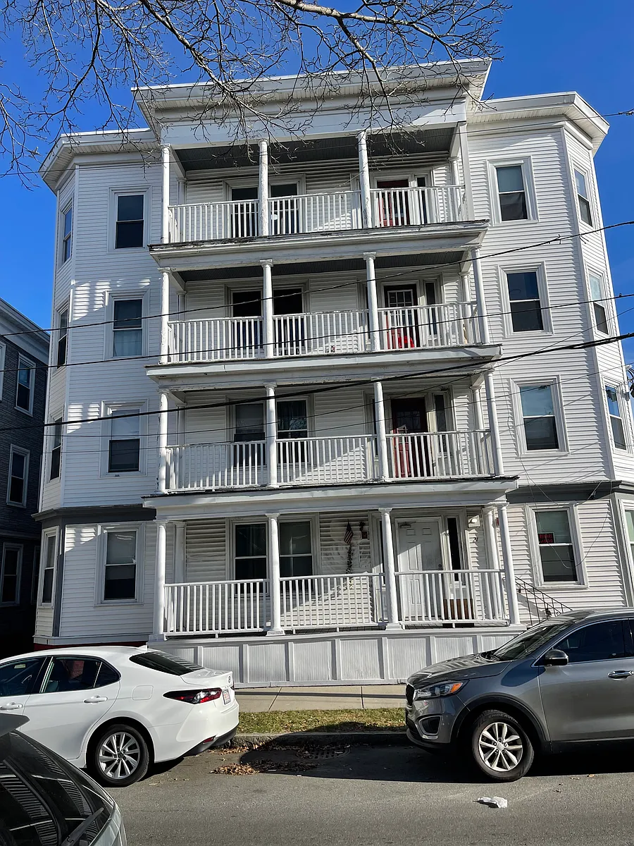 Building Photo - 21 Whiting St #4