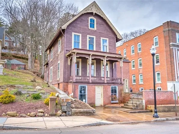 65 South High Street - Blue Pod, 65 S High St Fl 2, New Britain, CT 06051