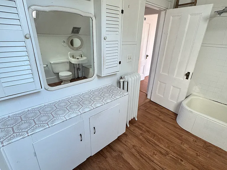 683 State St #3 — Photo 8
