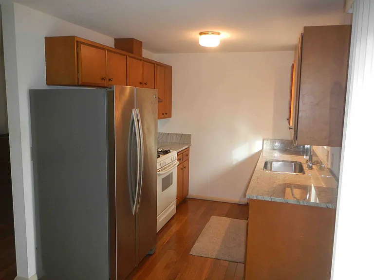 1715 SE Bethel St — Photo 5