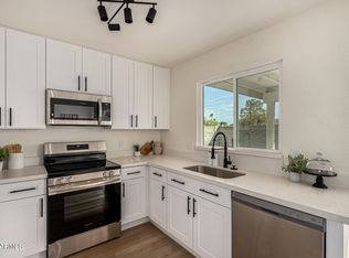 2009 E Paradise Ln, Phoenix, AZ 85022