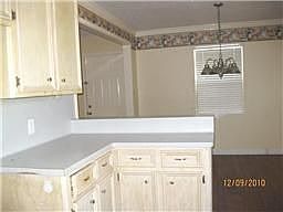 4th image of 5108 Willowview Dr
