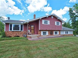 11802 E Hill Dr, Chesterland, OH 44026
