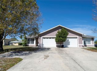 4602/4604 Skyline Blvd, Cape Coral, FL 33914