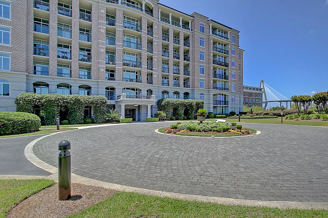 1st image of 145 N Plaza Ct