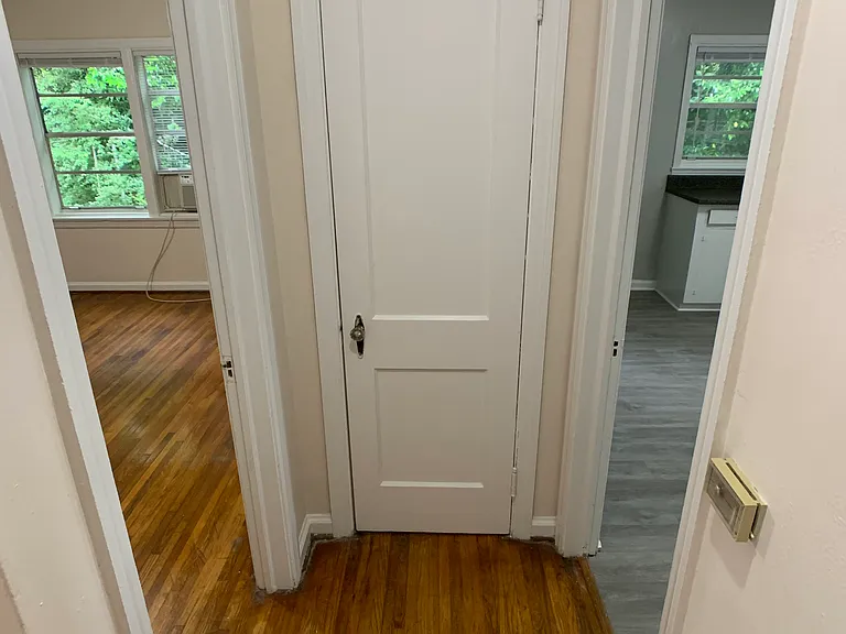 912 Oxmoor Rd — Photo 33
