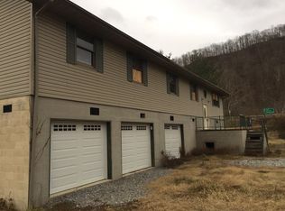 71 Pennigton Dr, Turkey Creek, KY 41514