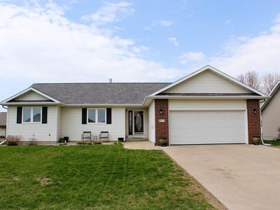 411 Coniston Cir, Sergeant Bluff, IA, 51054