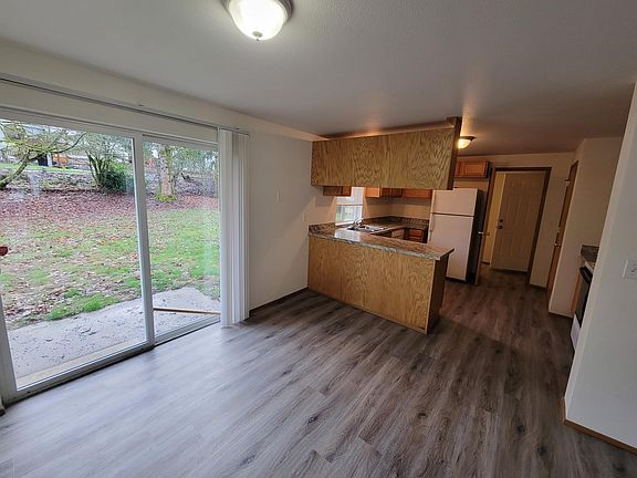 3rd image of 19117 5th Ave E