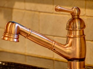 909 Aztec Trl, Mercer, PA 16137