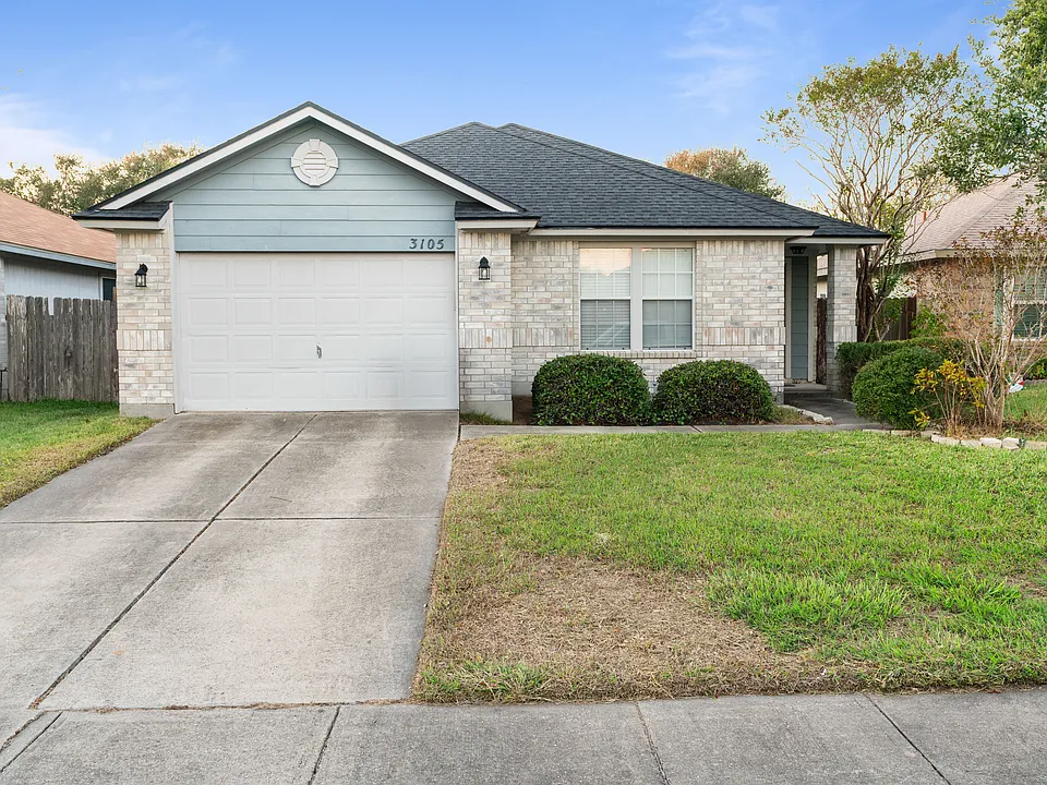 3105 Halifax Dr