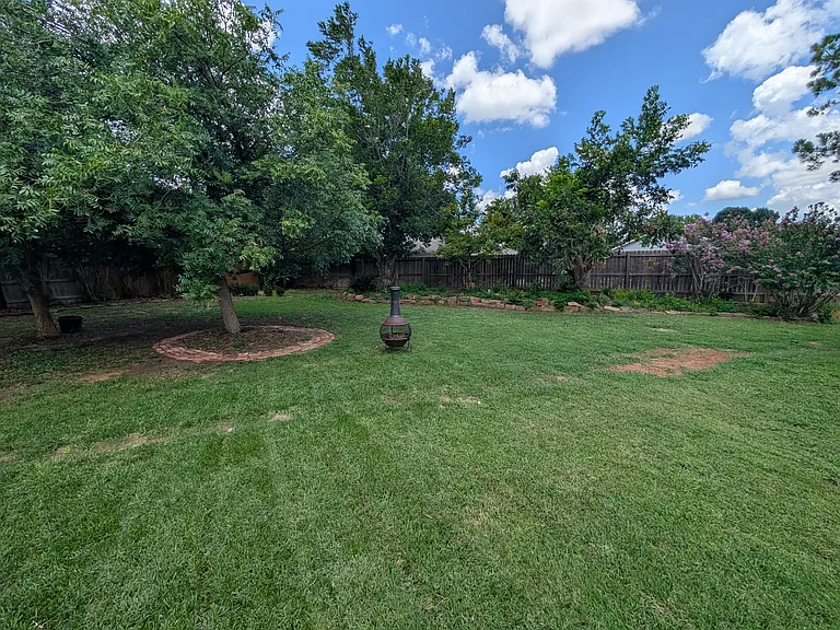 10133 Bromley Ct — Photo 43