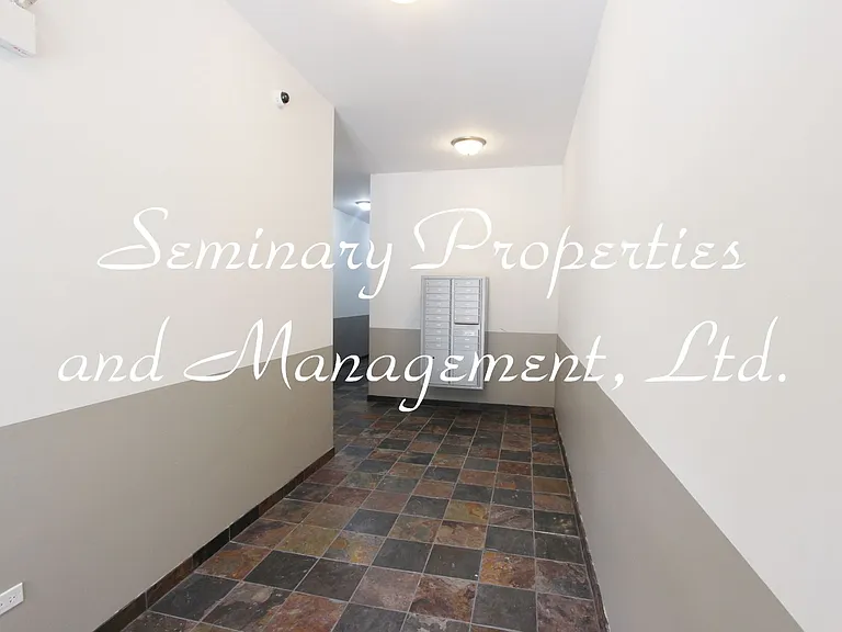 Prime Southport Corridor newer construction one-bedroom's — Photo 14