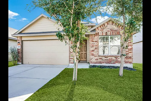 5610 Medina Farm Photo 1