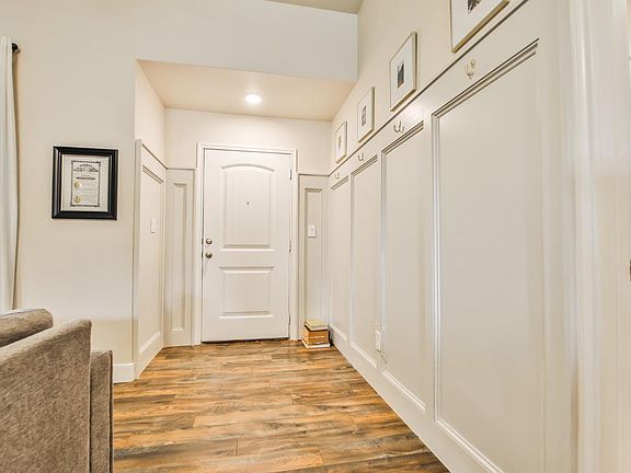 2nd image of 14318 Avenue U