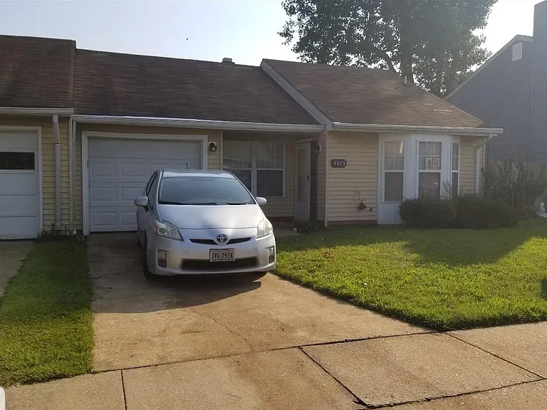 5973 Beechwalk Dr — Photo 1