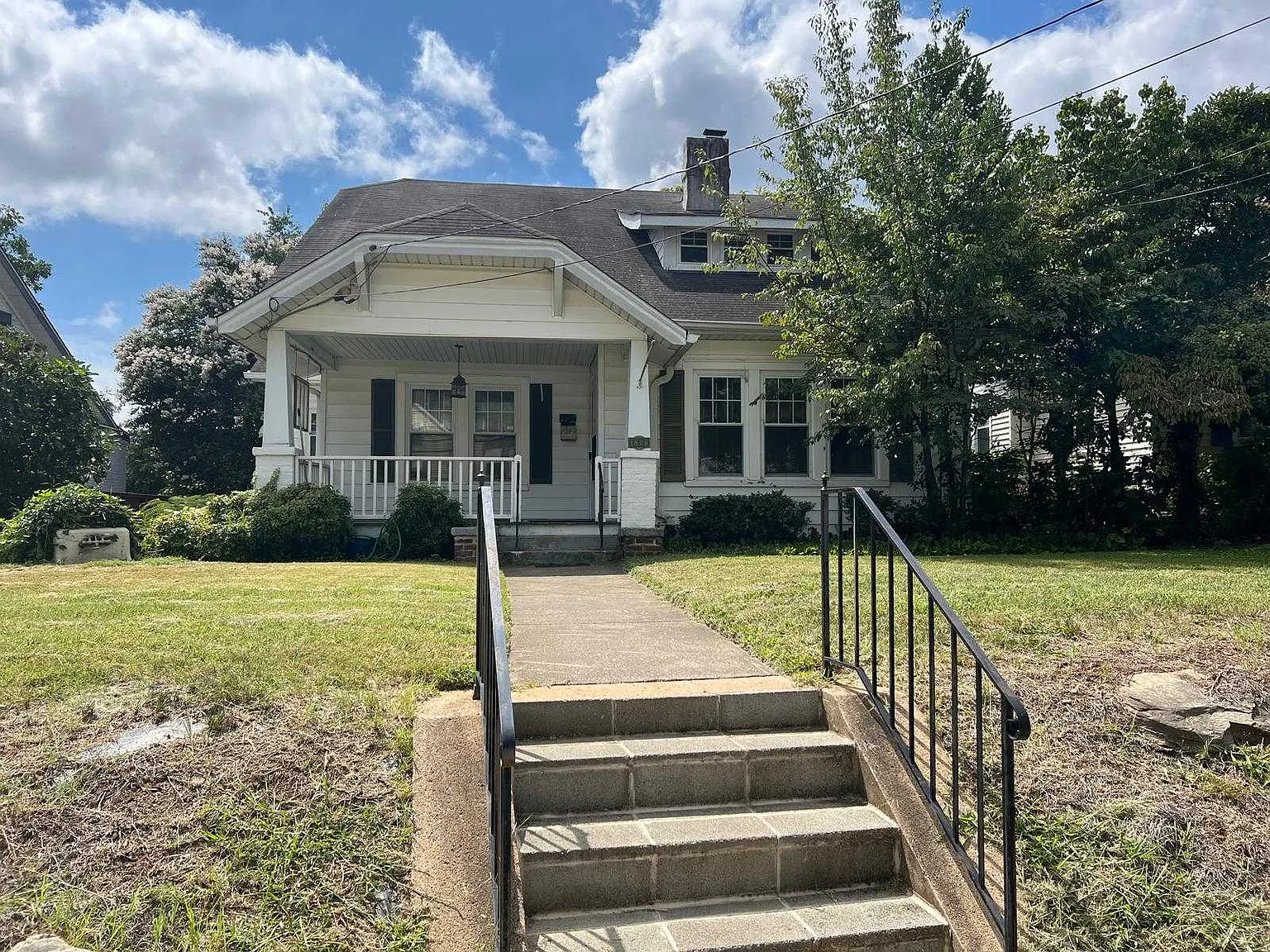 3 bed, 2453 sqft, $1,950 — Photo 1