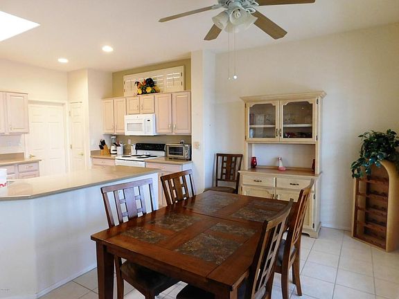 4th image of 15214 W Via Manana