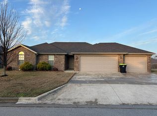 3107 N Wabash Ave, Springfield, MO 65803