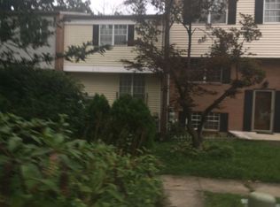 18 Rose Petal Ct, Baltimore, MD 21234