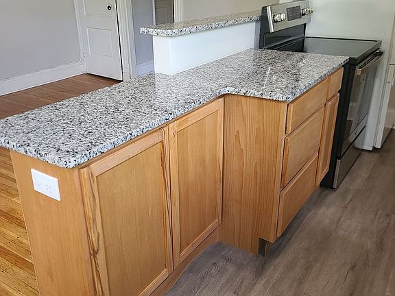 3rd image of 2743 Saint Paul St #2R