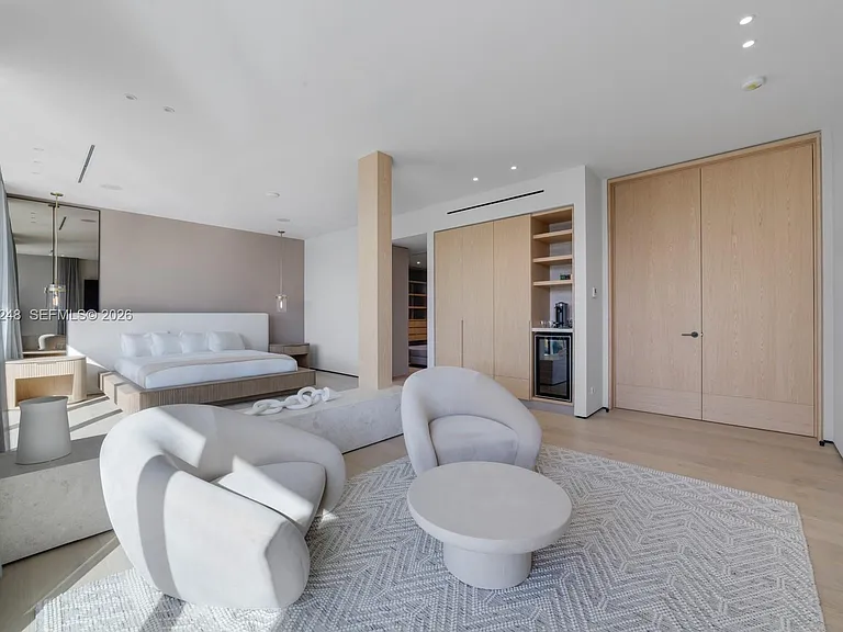 641 Flamingo Dr — Photo 34