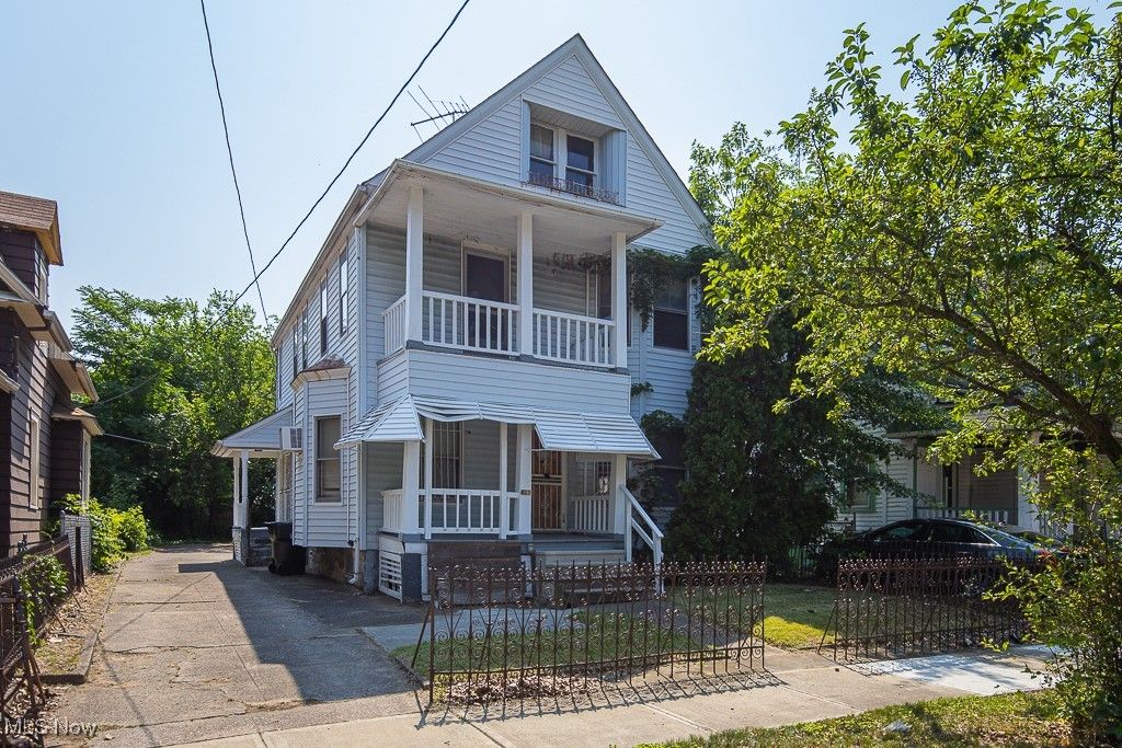 Real estate listing image