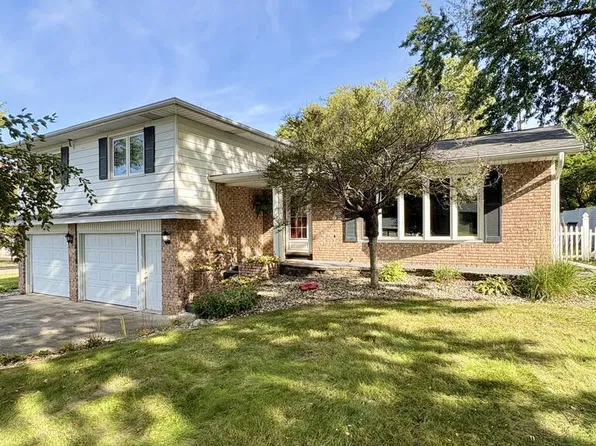 1057 N 31st Pl, Fort Dodge, IA 50501