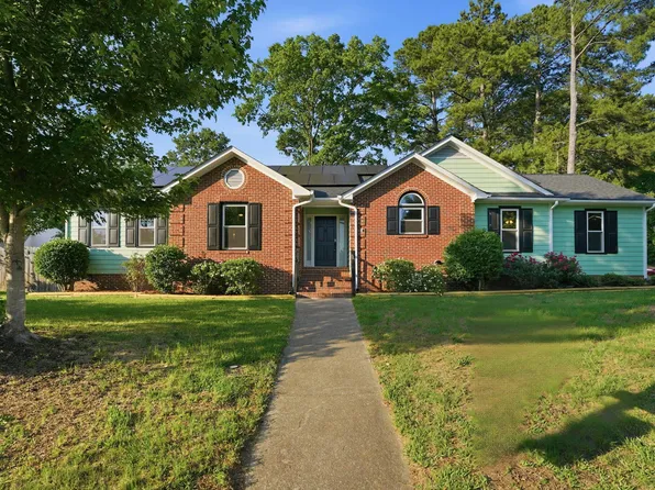 204 Foley Dr, Garner, NC 27529