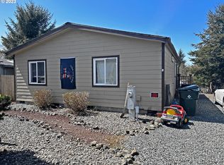 63428 Jerome Rd, Coos Bay, OR 97420