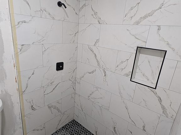 5th image of 2888 BANCROFT CIRCLE E #5B
