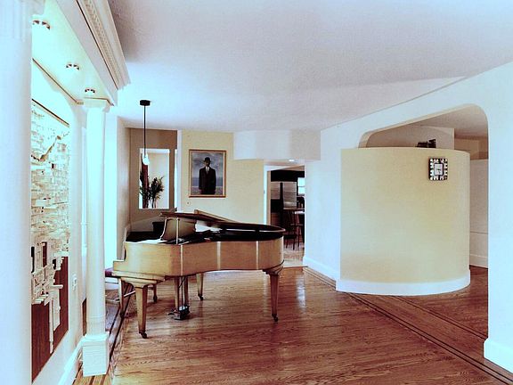 2nd image of 48 Meadow St