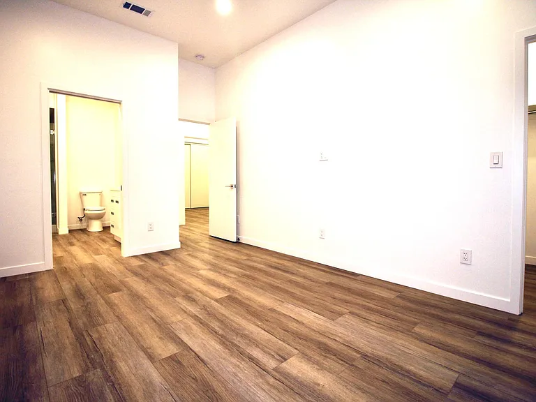 8710 Flower St — Photo 11