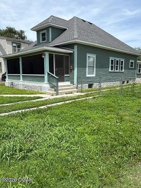 1st image of 629 Empire Ave