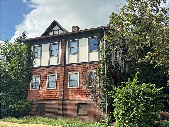 3rd image of 447/449 W Pittsburgh St