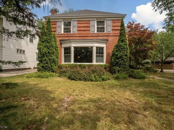 2535 Eaton Rd, University Heights, OH 44118
