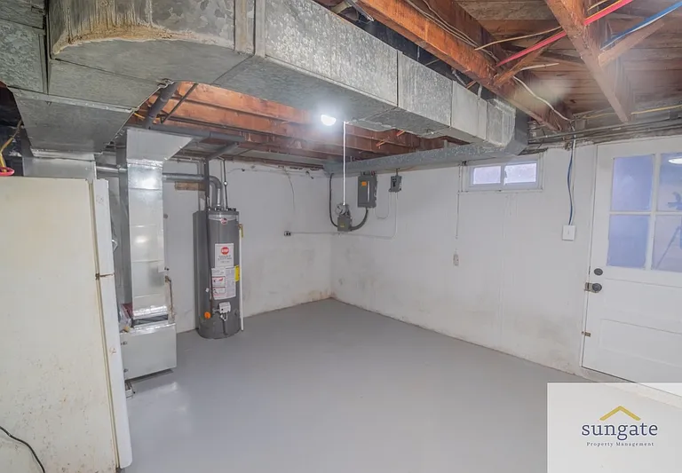 1444 Meridene Dr — Photo 33