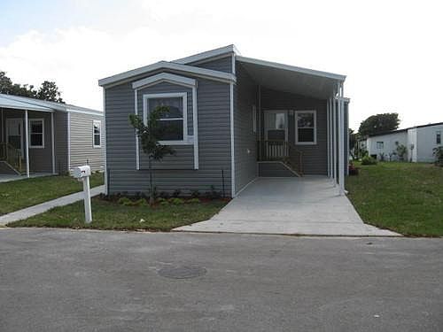 4th image of 6532 NW 29th Ct