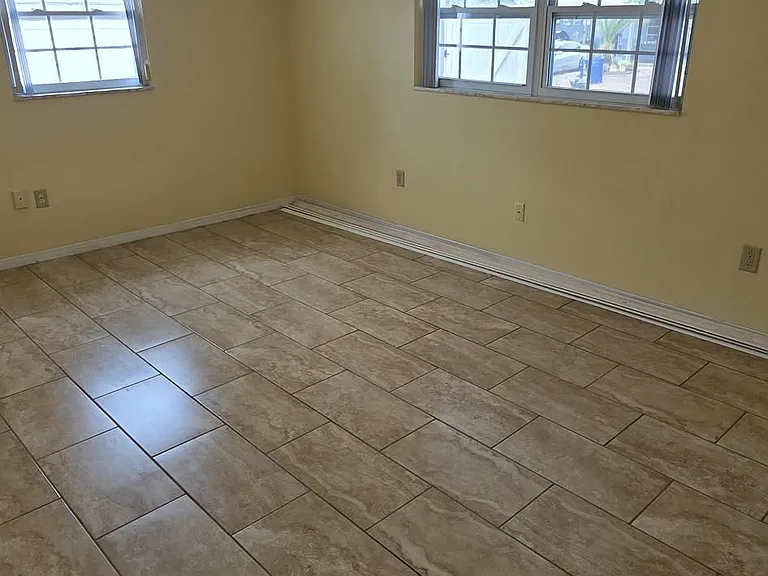 5005 Genesis Ave — Photo 7
