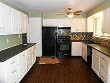 2nd image of 1818 Marlborough Ct
