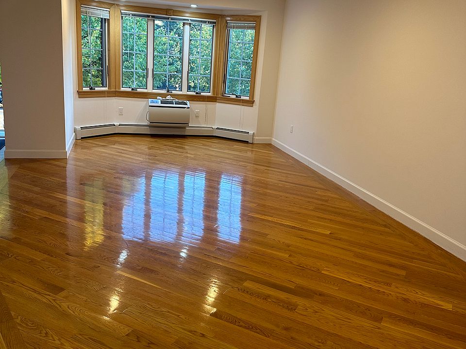 1st image of 21437 43rd Ave #1