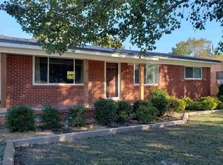 310 Pocahontas Rd, Walnut Ridge, AR 72476