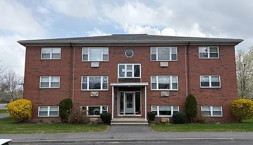 31 Warren St Photo 1