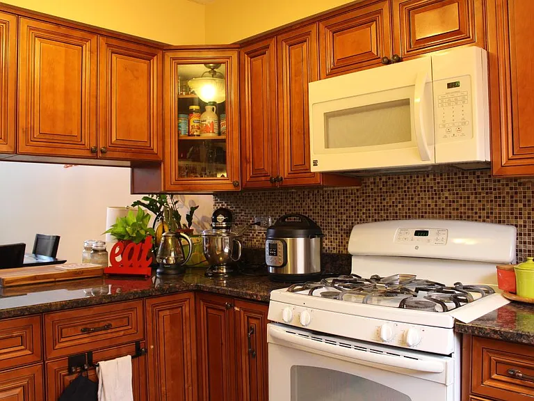 Kitchen 1