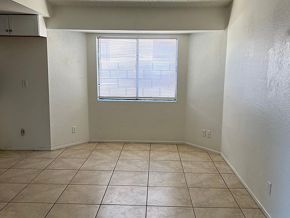 5th image of 32220 Desert Vista Rd Unit 1