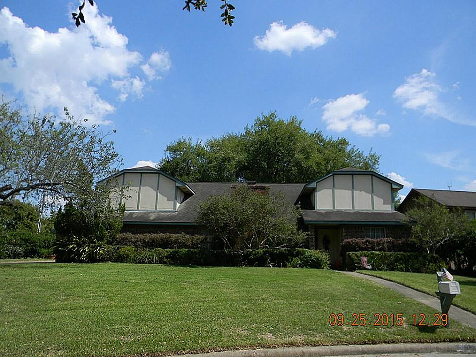 1st image of 3303 Deerwood Ln