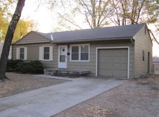 406 SW Highland St, Lees Summit, MO 64063