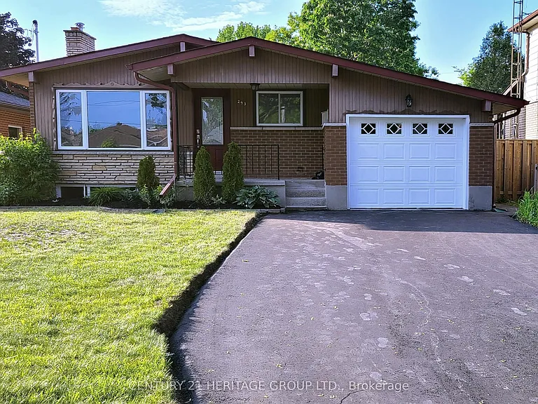 293 Labrador Dr #B — Photo 1