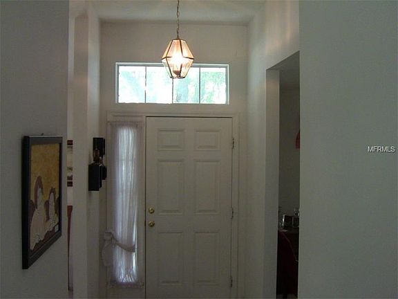 3rd image of 1821 Summit Oak Cir