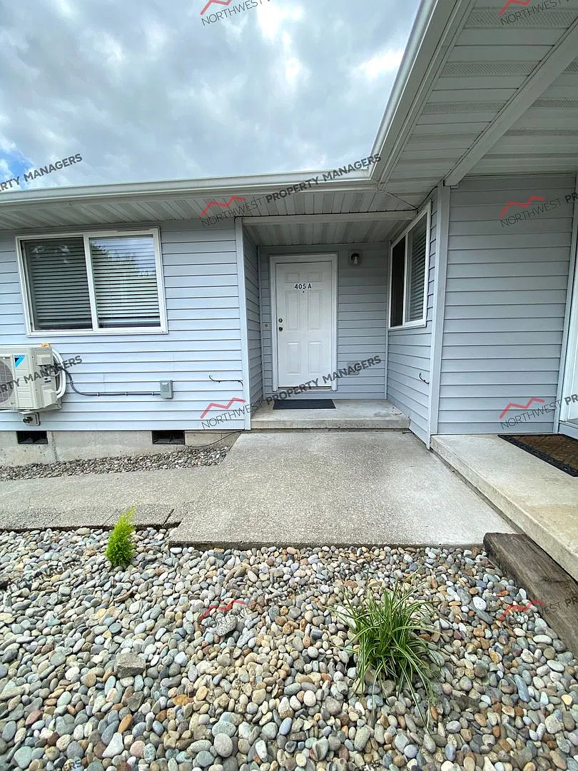 Building Photo - 405 NW Arden Ave #A